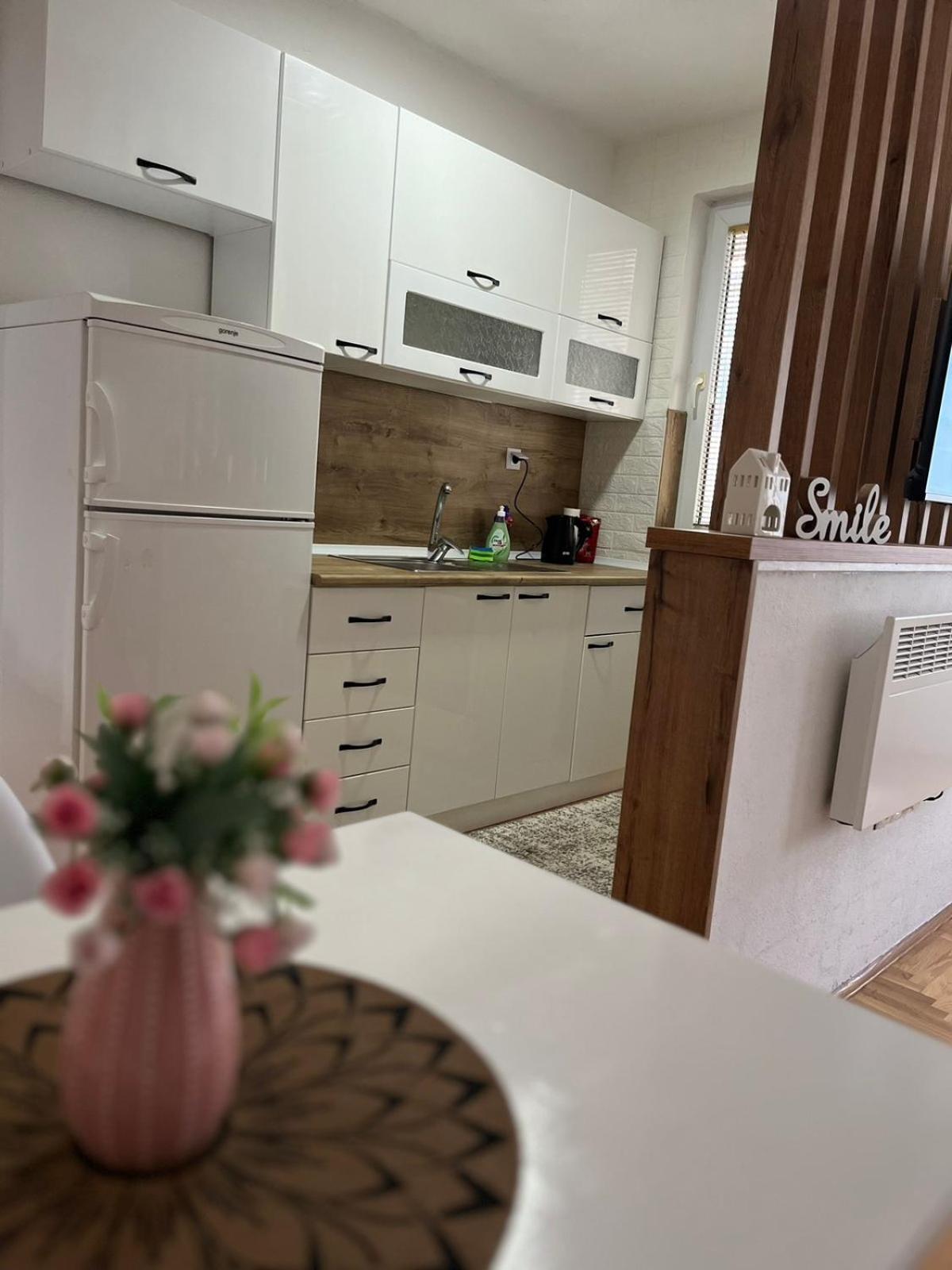 Holiday Konjic Apartment Bagian luar foto