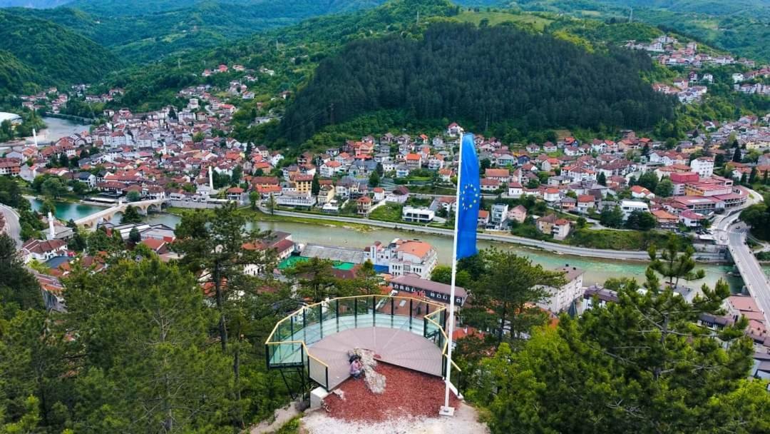 Holiday Konjic Apartment Bagian luar foto